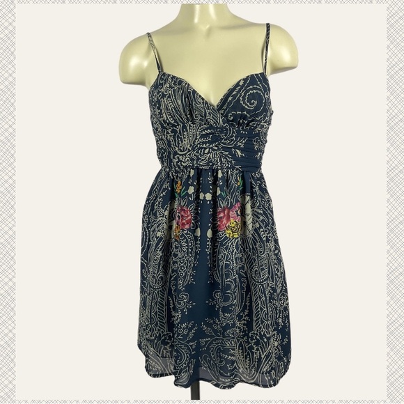 Staring at Stars Dresses & Skirts - UO Staring At Stars Blue Paisley & Floral Spaghetti Strap Babydoll Dress Women 0